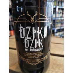 Łąkomin Dziki Dzik na Torfowisku